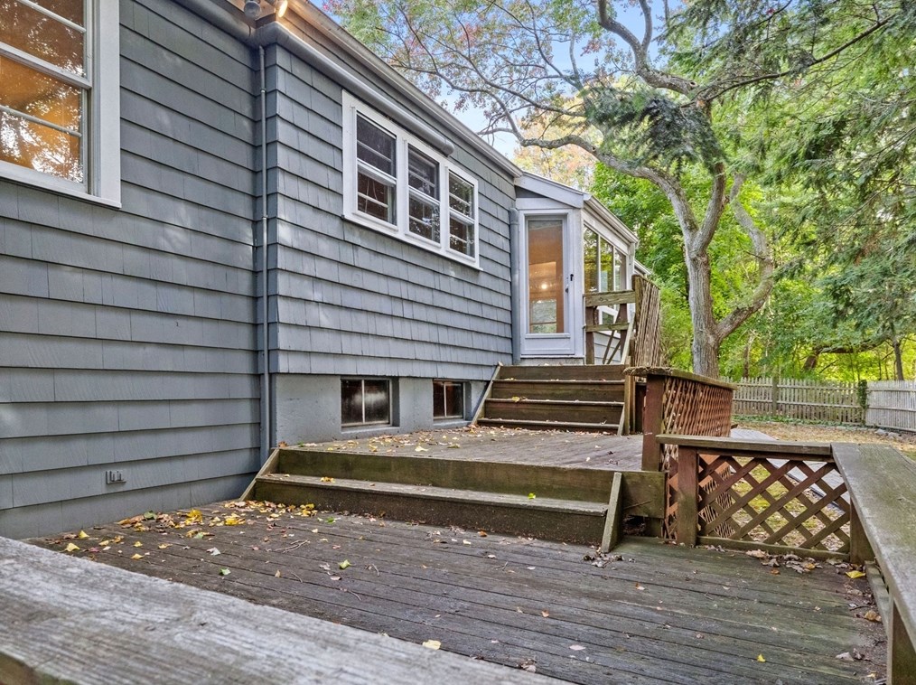 111 Fairmont St, Arlington MA 02474-8718 exterior