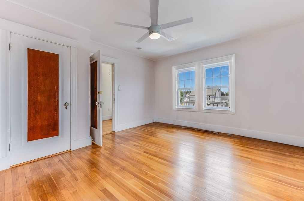 1449 Quincy Shore Dr, Quincy MA 02171-2932 exterior