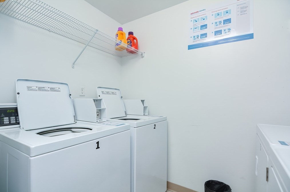 205 Franklin Crossing Rd, Franklin MA  02038-2924 exterior