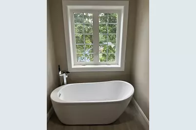 17 Mazzeo Dr, Randolph, MA 02368 - Photo 13