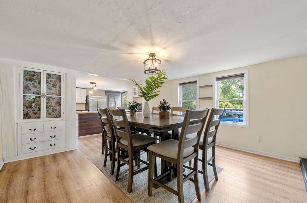 175 Plymouth St, Carver MA  02330-1002 exterior