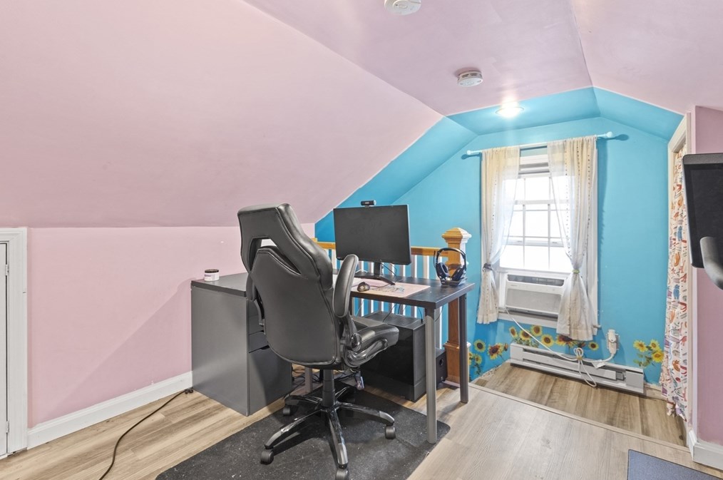 176 Salem St, Reading MA 01867-2617 exterior