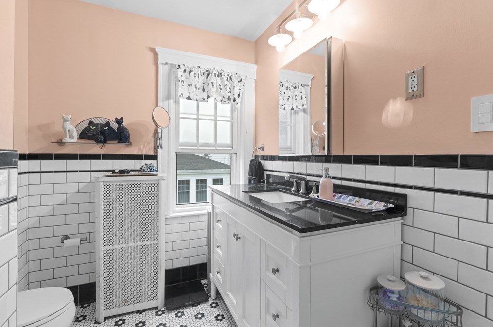 176 Salem St, Reading MA 01867-2617 exterior