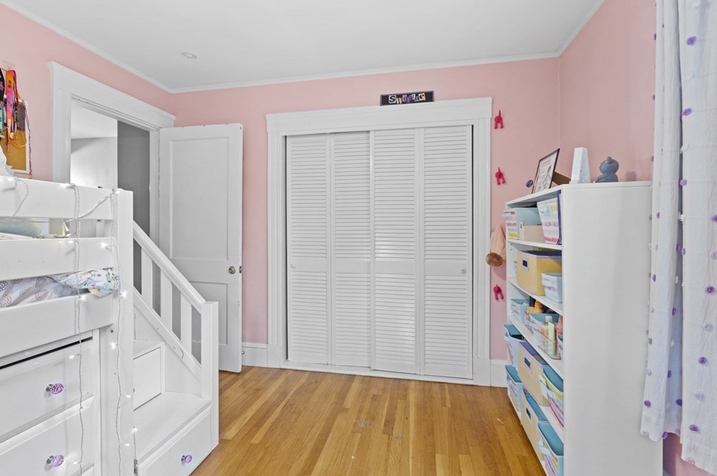 176 Salem St, Reading MA 01867-2617 exterior