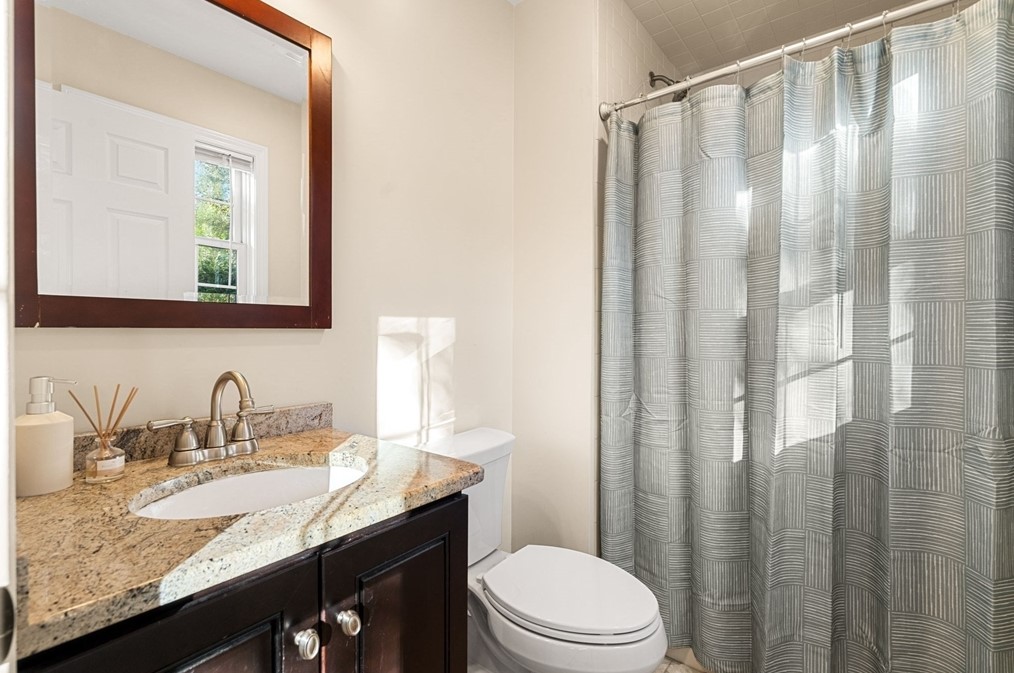 3 Pingry Way, Ayer MA 01432-1774 exterior