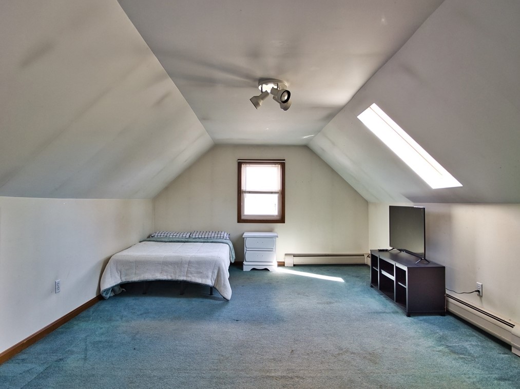 3 Wordell St, Dartmouth MA  02748-1600 exterior