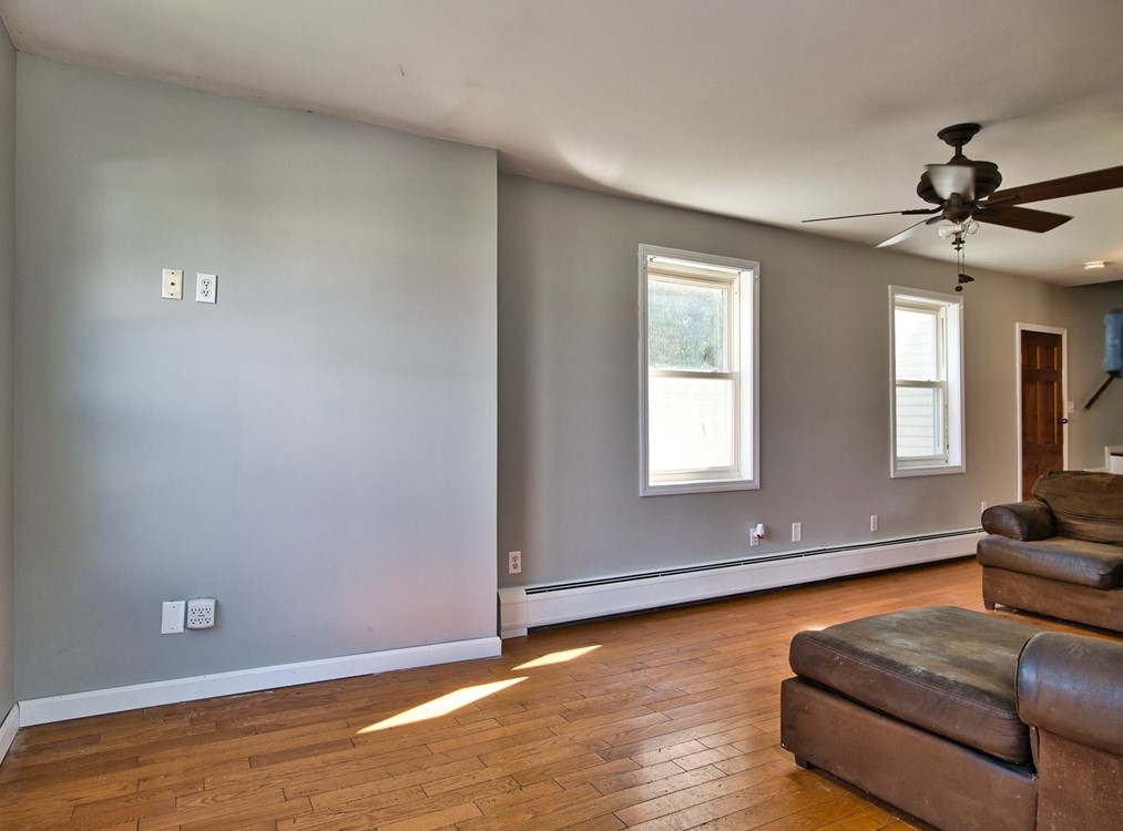 3 Wordell St, Dartmouth MA  02748-1600 exterior