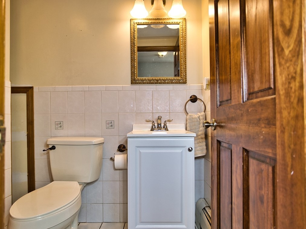 3 Wordell St, Dartmouth MA  02748-1600 exterior