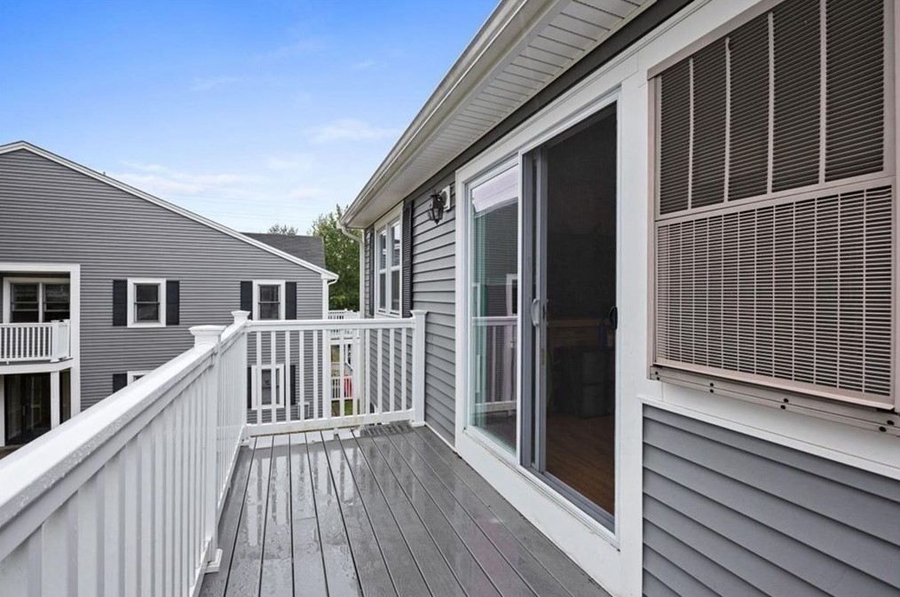 450 Somerset Ave, Taunton MA 02780-4884 exterior