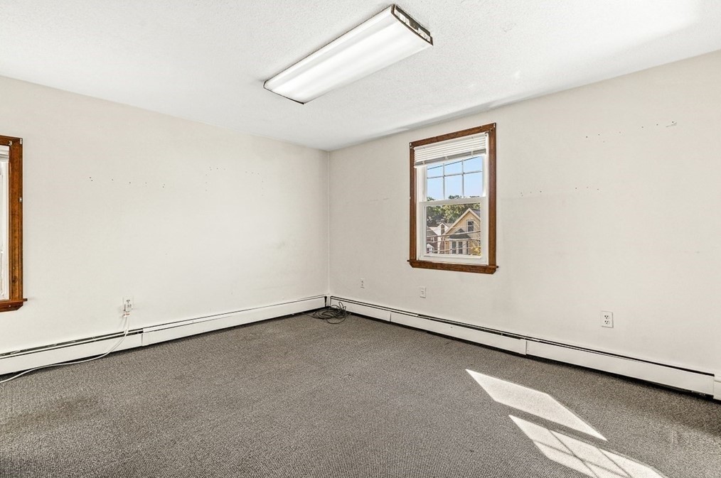 1011 Massachusetts Ave, Arlington MA 02476-4310 exterior