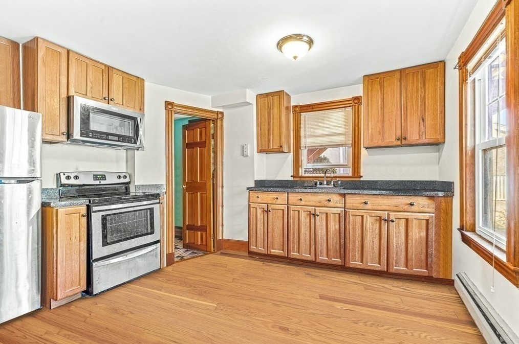 1011 Massachusetts Ave, Arlington MA 02476-4310 exterior