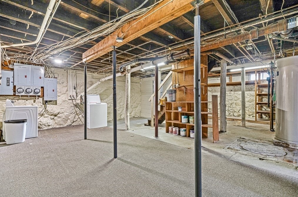 1011 Massachusetts Ave, Arlington MA 02476-4310 exterior