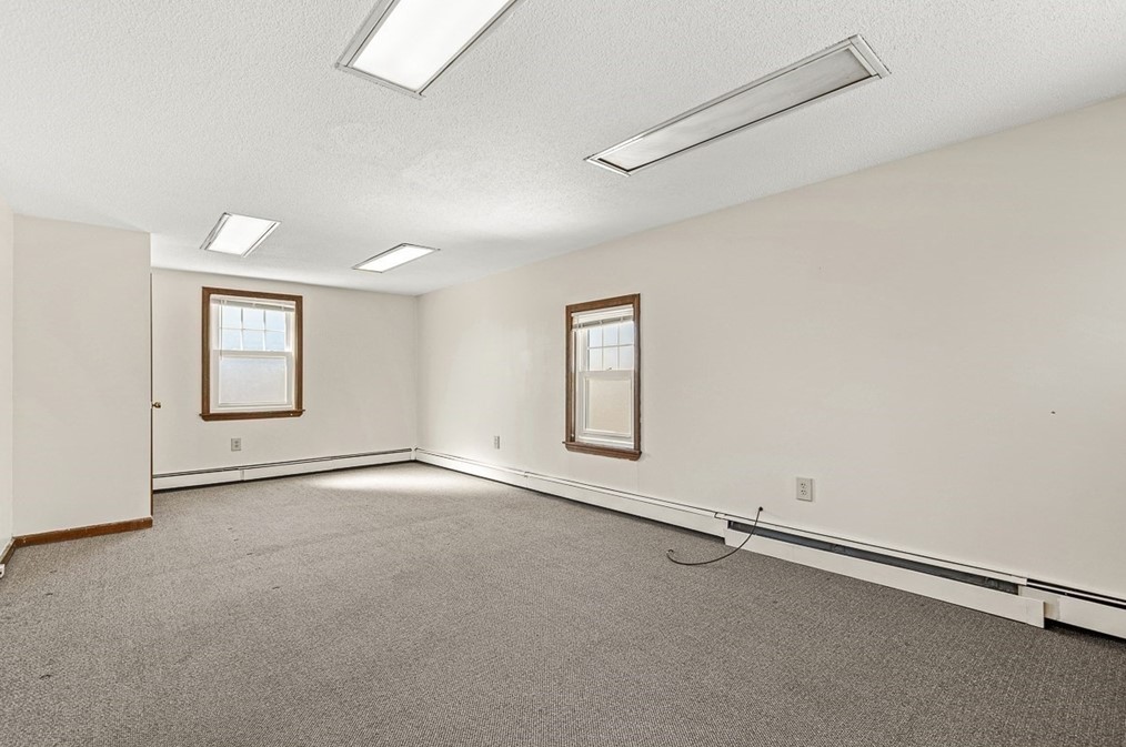 1011 Massachusetts Ave, Arlington MA 02476-4310 exterior