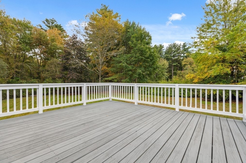 480 Main St, Hanover MA 02339-1911 exterior