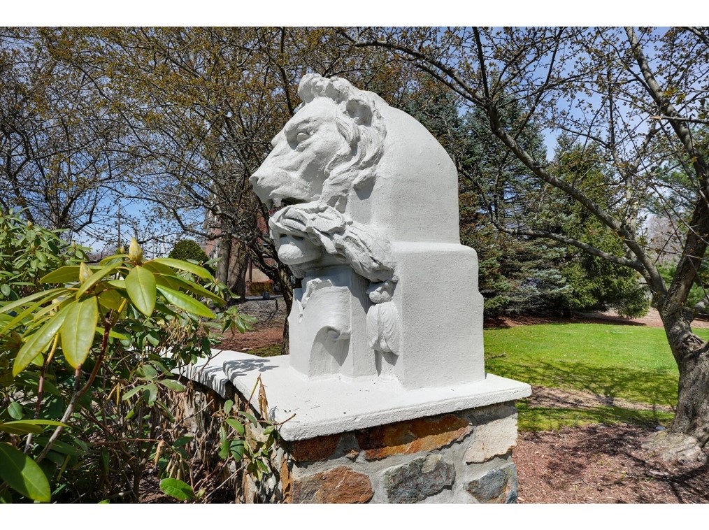 171 Swanton St, Winchester MA 01890-1985 exterior