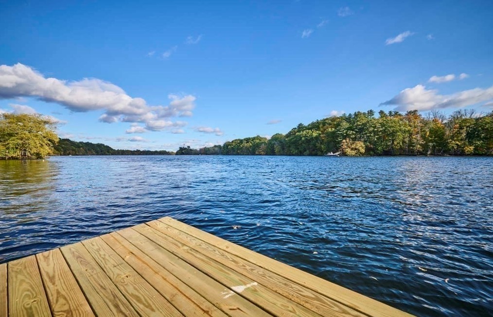 97 Riv Rd, Merrimac MA 01860-2319 exterior