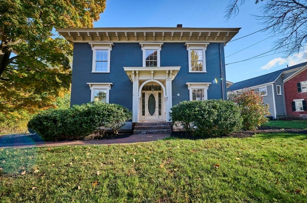 97 Riv Rd, Merrimac MA 01860-2319 exterior