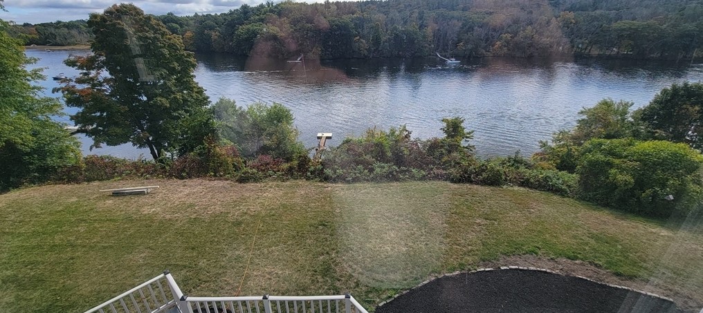 97 Riv Rd, Merrimac MA 01860-2319 exterior