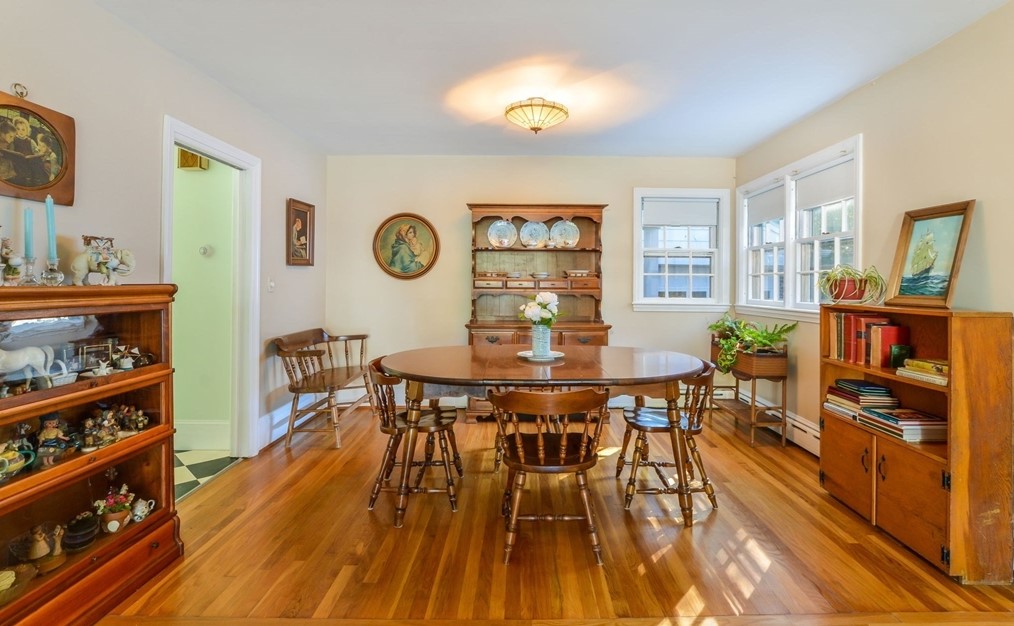 190 Plymouth St, New Bedford MA 02740-2256 exterior