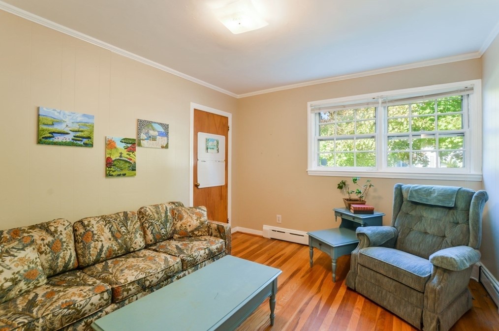 190 Plymouth St, New Bedford MA 02740-2256 exterior