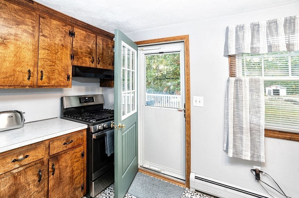 159 Broadway, Haverhill MA 01830-4304 exterior