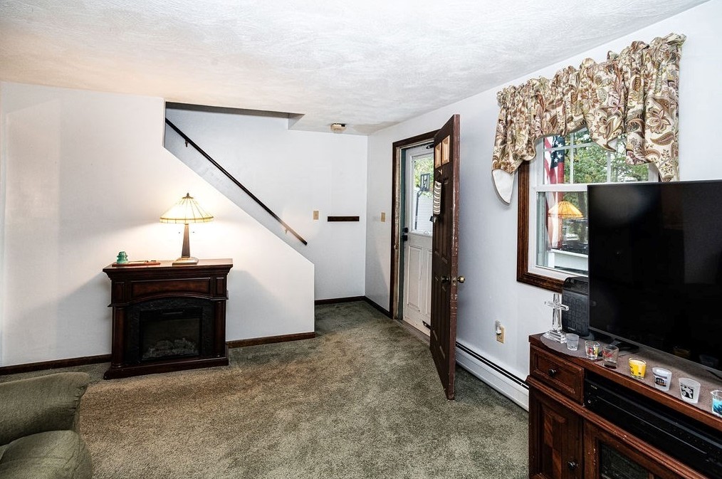 159 Broadway, Haverhill MA 01830-4304 exterior