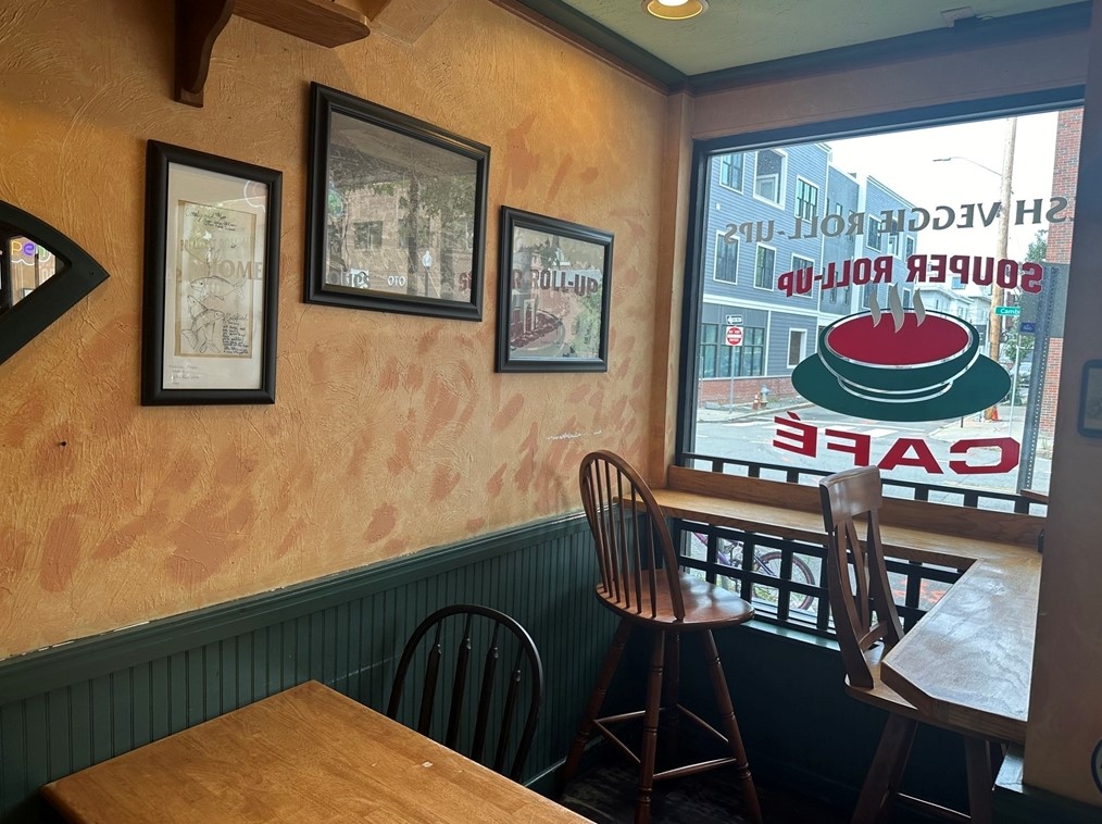 724 Cambridge St, Cambridge MA 02141-1401 exterior