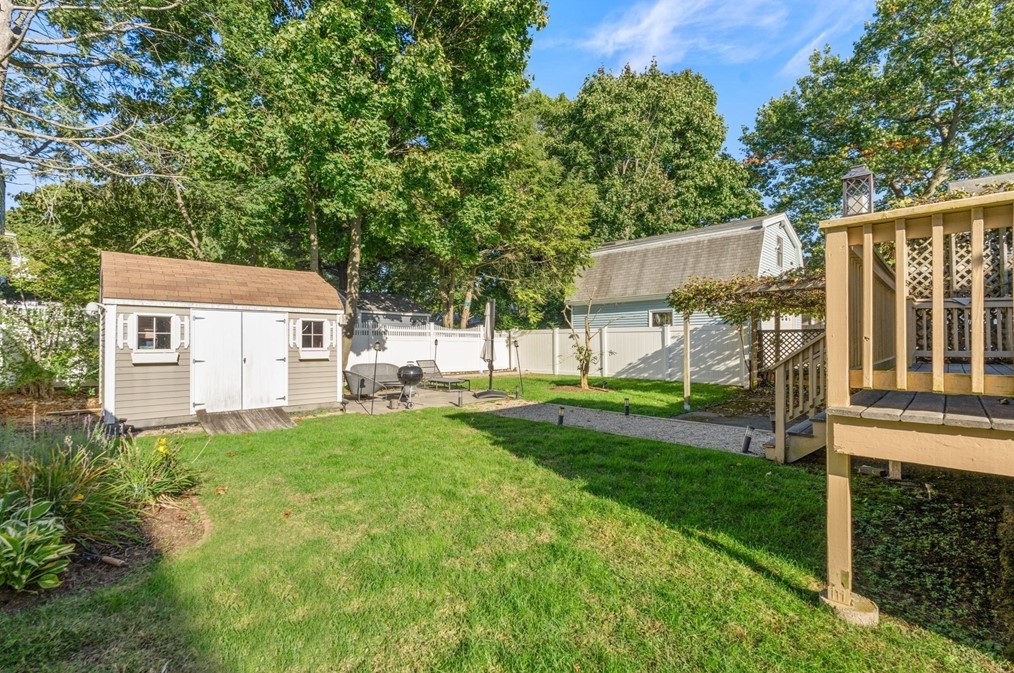 263 Riv St, Newton MA 02465-1435 exterior