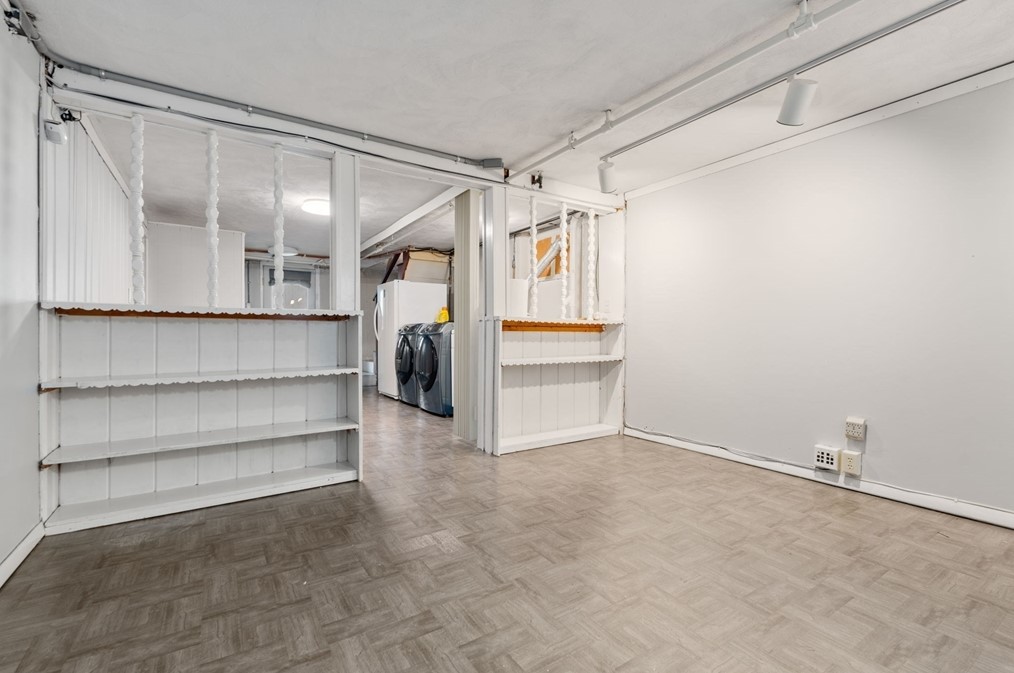 263 Riv St, Newton MA 02465-1435 exterior