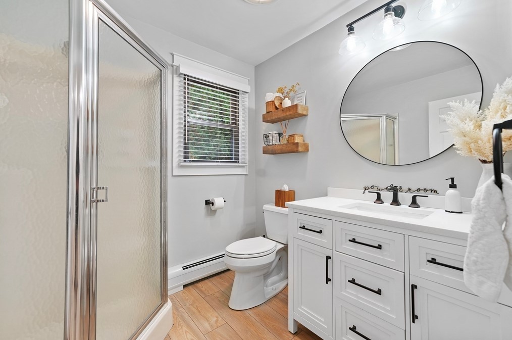 1 Sharon Ave, Dartmouth MA 02747-2334 exterior