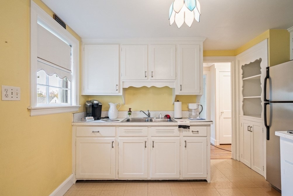 203 Renfrew St, Arlington MA 02476-7349 exterior