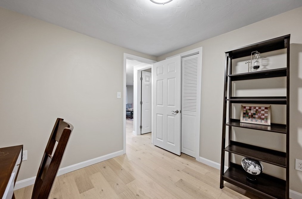 310 Douglas St, Uxbridge MA 01569-1111 exterior