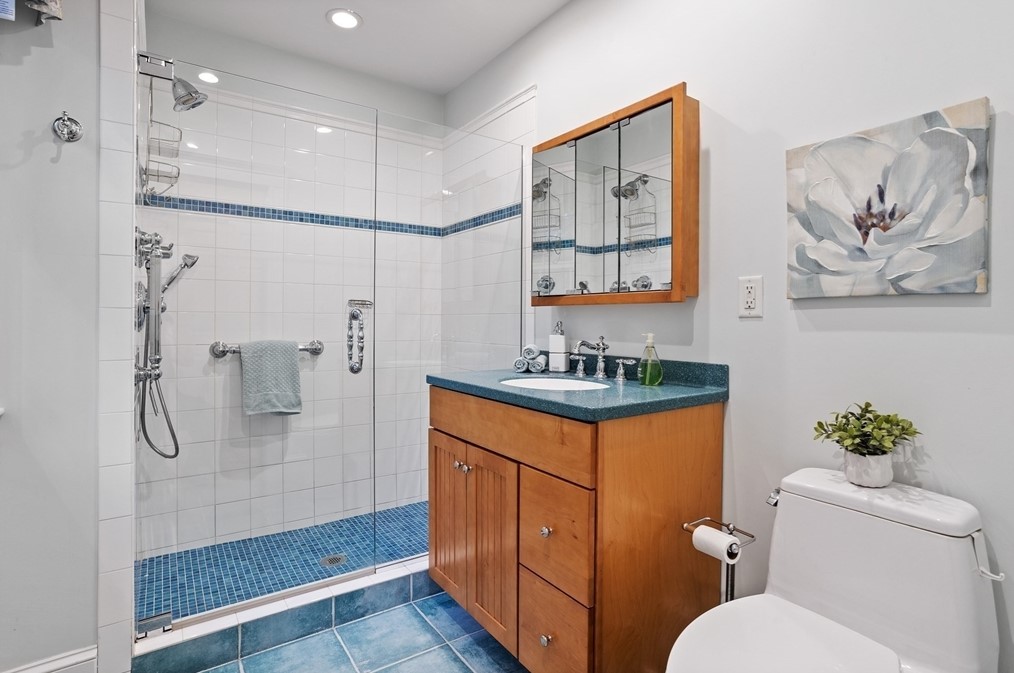 149 Rhinecliff St, Arlington MA 02476-7333 exterior