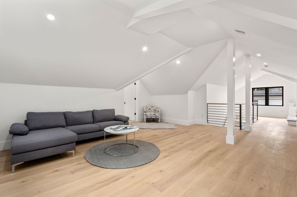 24 Newtonville Ave, Newton MA 02458-1828 exterior