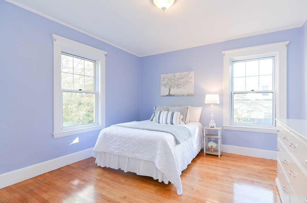 9 Phillips Cir, Swampscott MA 01907-2332 exterior