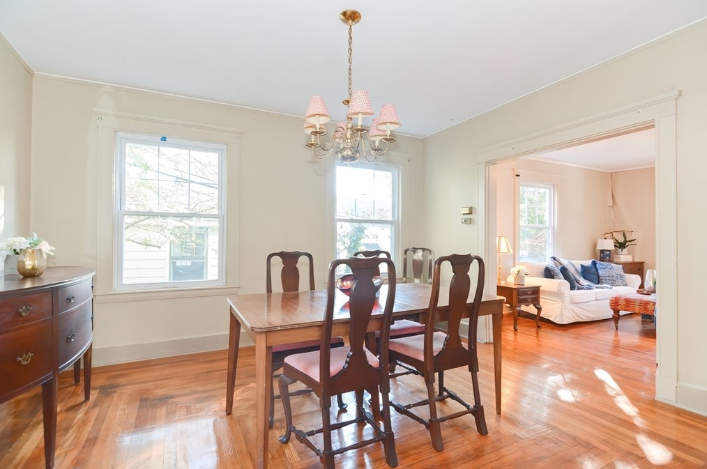 9 Phillips Cir, Swampscott MA 01907-2332 exterior