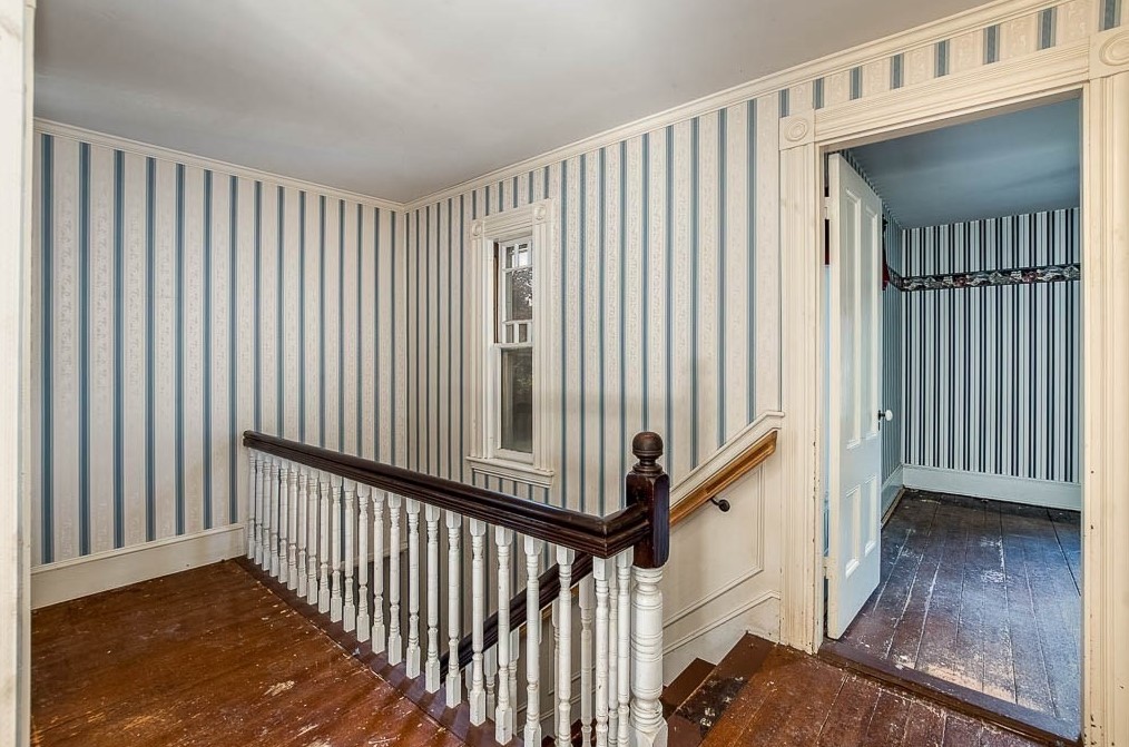 118 Mt Vernon St, Dedham MA 02026-3102 exterior