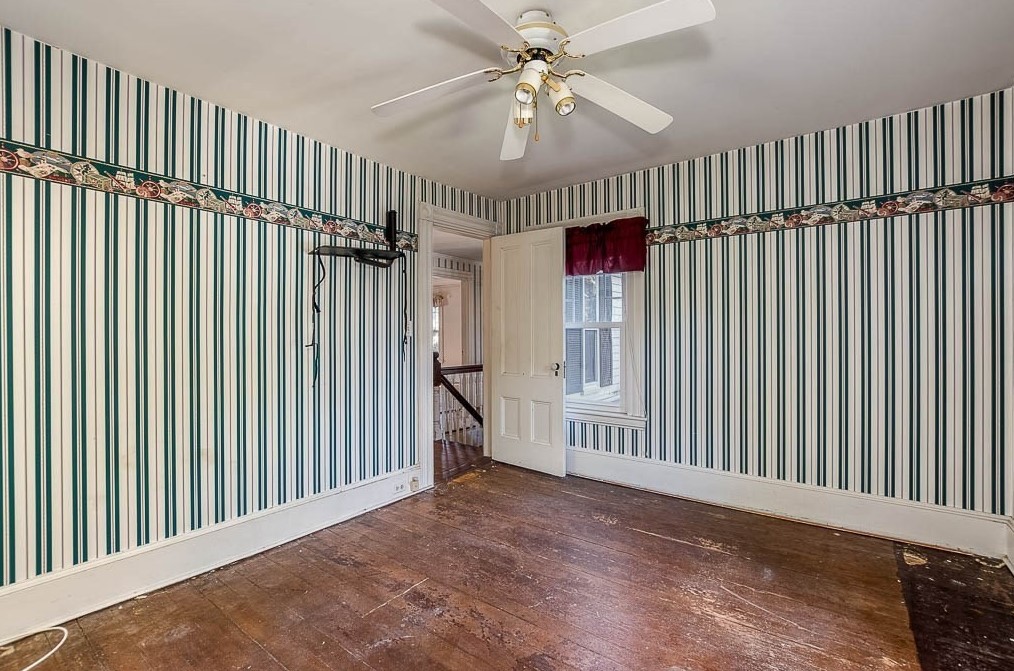 118 Mt Vernon St, Dedham MA 02026-3102 exterior