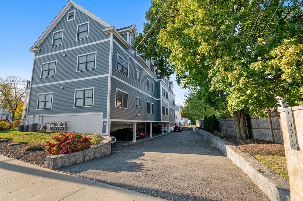 1025 Fellsway, Medford MA  02155-4150 exterior