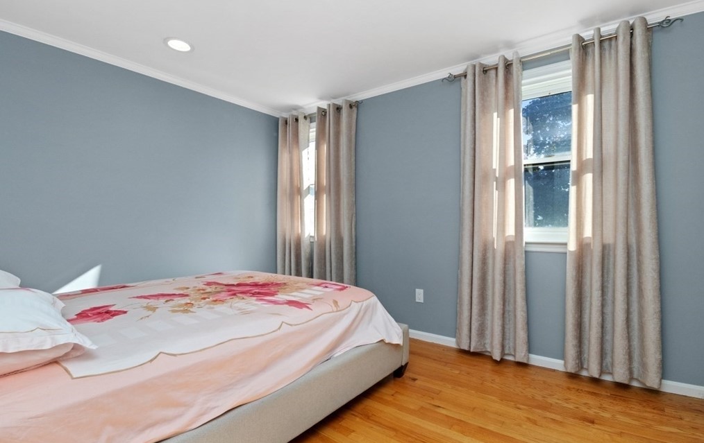 43 Stedman St, Quincy MA 02169-1222 exterior