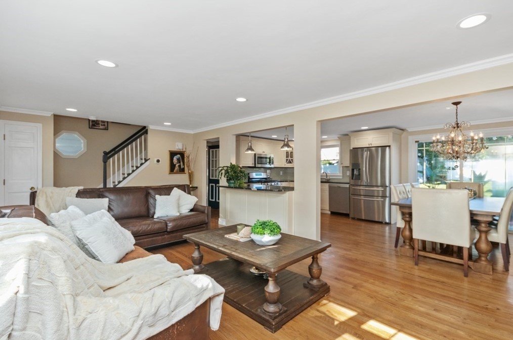 43 Stedman St, Quincy MA 02169-1222 exterior