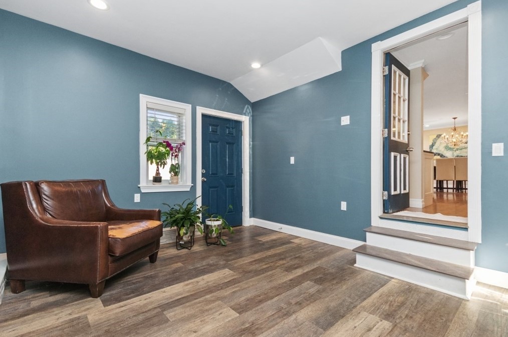 43 Stedman St, Quincy MA 02169-1222 exterior