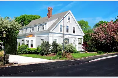35 Pleasant, Barnstable, MA 02601 - Photo 5