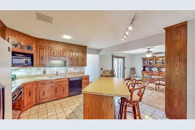 242 Eastwood Dr, Westfield, MA 01085 - Photo 11