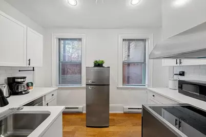 102 Revere St #1, Boston, MA 02114 - Photo 9