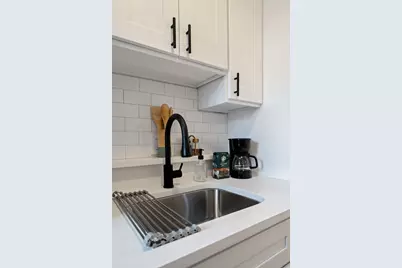 102 Revere St #4, Boston, MA 02114 - Photo 9