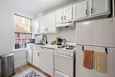 102 Revere St #2, Boston, MA 02114 - Photo 7