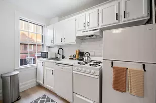 102 Revere St, Boston, MA 02114 - Photo 7