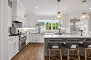 37 Horrigan Dr, Dedham, MA 02026 - Photo 5