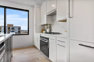 33 A St, Boston, MA 02127 - Photo 5